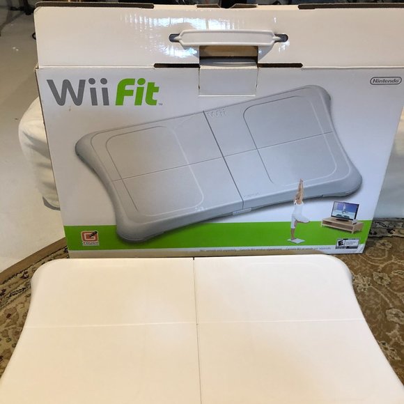 Wii Fit Balance Board - Picture 1 of 3